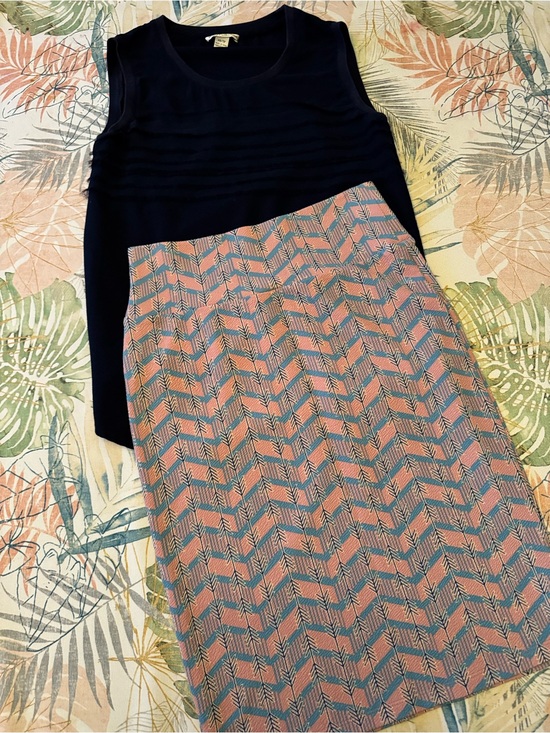 LuLaRoe Dresses & Skirts - Cassie LuLaRoe Chevron Patterned Pink and Blue pencil Skirt and blue blouse lot